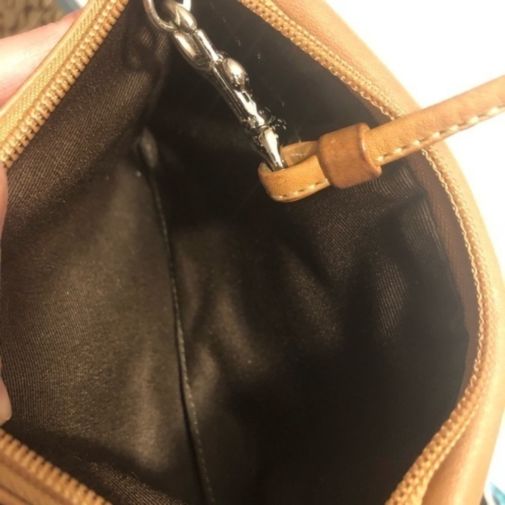 Coach soho tan light brown wristlet vintage y2k - Picture 9 of 12